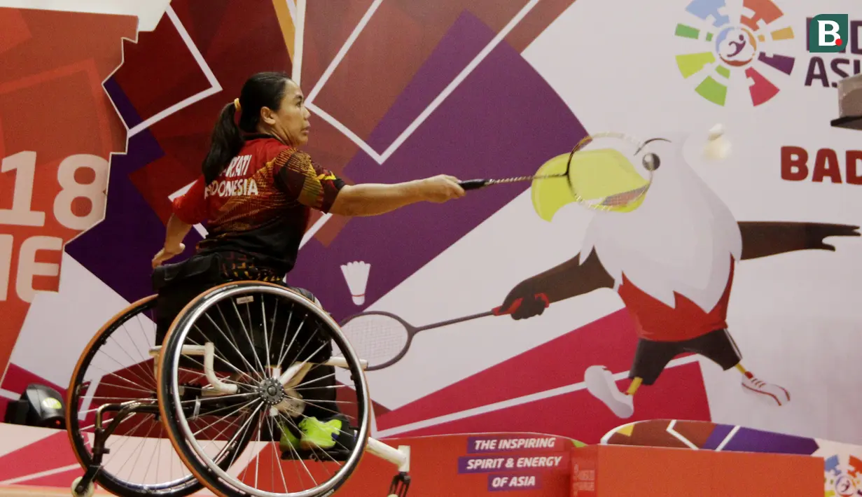 Atlet bulu tangkis Asian Para Games Indonesia melakukan latihan di Istora, GBK, Jakarta, Jumat (05/10/2018). Indonesia memasang target tinggi yaitu meraih empat medali emas. (Bola.com/M Iqbal Ichsan)