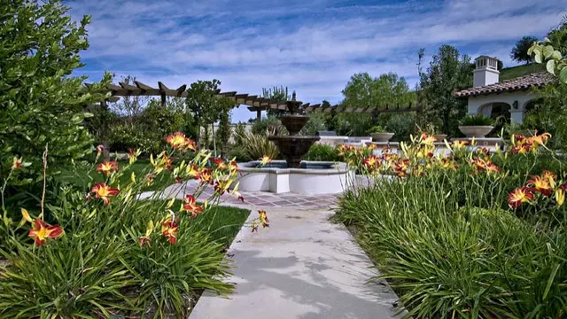 [Bintang] Khloe Kardashian