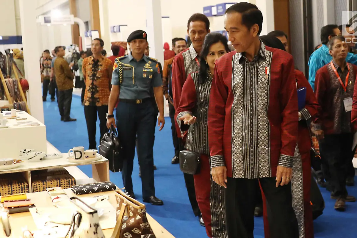 Presiden Jokowi dan Ibu Negara Tinjau Trade Expo 2017