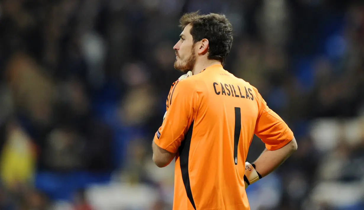 Kiper legendaris Real Madrid ini dikabarkan memang kurang harmonis dengan Jose Mourinho. Namun Iker Casillas yang telah memainkan 136 pertandingan di bawah asuhan Mourinho pernah dinobatkan sebagai kiper terbaik La Liga pada 2012. (AFP/Pierre-Philppe Marcou)