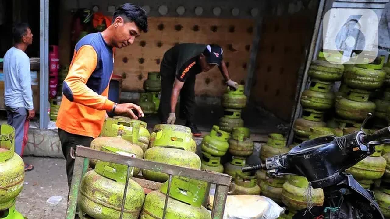 Selain melakukan pemantauan di level agen dan pangkalan resmi, Pertamina Patra Niaga turut bekerja sama dengan pemerintah daerah untuk memastikan ketersediaan pasokan serta penyaluran LPG 3 Kg bersubsidi tepat sasaran.