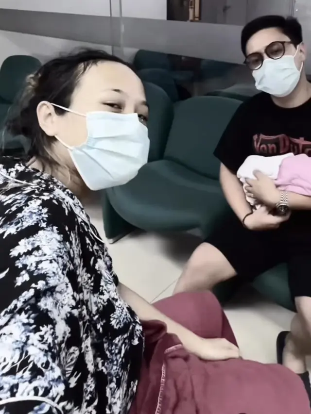 Nadya Shavira dengan suami dan anak (Instagram/nadshavv)