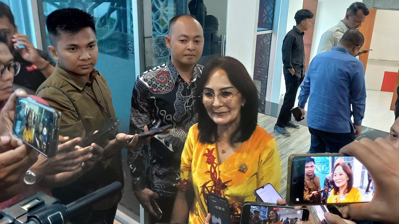 Muncul ke Publik, Anggota DPRD Sumut dari Golkar Megawati Zebua Bantah Cekik Pramugari Dalih Suruh Geser