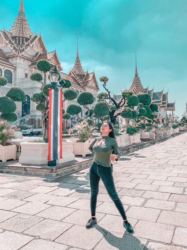 7 Potret Liburan Pamela Safitri ke Thailand, Gayanya Curi Perhatian