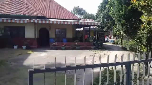 Rumah Masa Kecil Hotman Paris