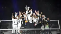 Peraayaan pesta juara Liga Champions Real Madrid. (EPA/Peter Powell)