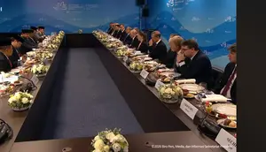 Momen Prabowo Makan Siang Bareng Putin di Vladivoatok Rusia