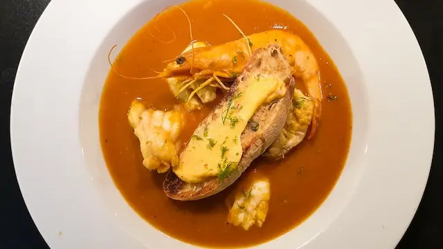 Ilustrasi Bouillabaisse dari Prancis