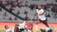 Meski Sudah Uzur, Legenda Manchester United dan Arsenal Tetap Tampil Kompetitif di GBK