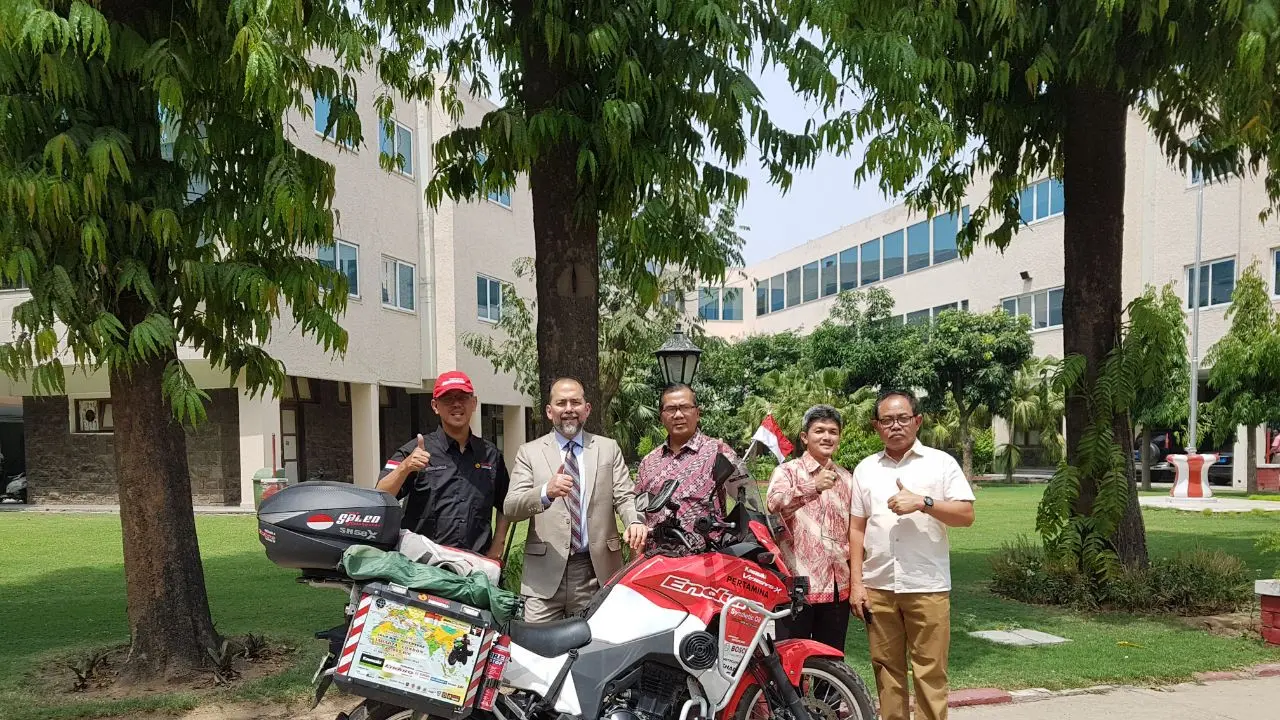 Stephen Langitan tiba di KBRI New Delhi