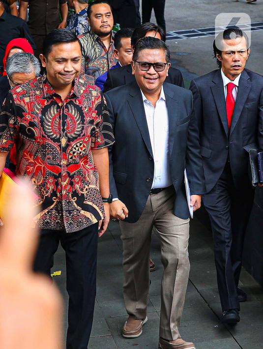 Hasto Kristiyanto mengatakan, selain menjalani pemeriksaan, ia juga akan menyerahkan surat praperadilan kepada Ketua KPK, Setyo Budiyanto. (Liputan6.com/Angga Yuniar)