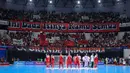 Tak butuh waktu lama, Pasukan Garuda kembali memperlebar kedudukan menjadi 5-3 lewat aksi Reza Dwi. Tampak dalam foto, pemain Timnas Futsal Indonesia memberikan penghormatan kepada suporter usai memenangi laga melawan Jepang pada semifinal Piala Asia Futsal 2026 di Indonesia Arena, Gelora Bung Karno, Senayan, Jakarta, Kamis (4/2/2026). (Bola.com/Bagaskara Lazuardi)