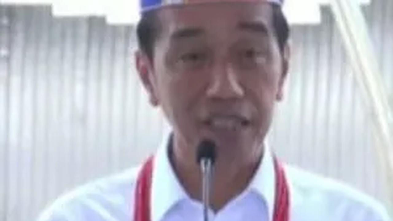 "Artinya baru 2.800 kilometer yang dimiliki Indonesia jalan tol. China sudah memiliki 280 ribu kilometer. Kita 2.800 (km) di sana 280 ribu kilometer," kata Jokowi.