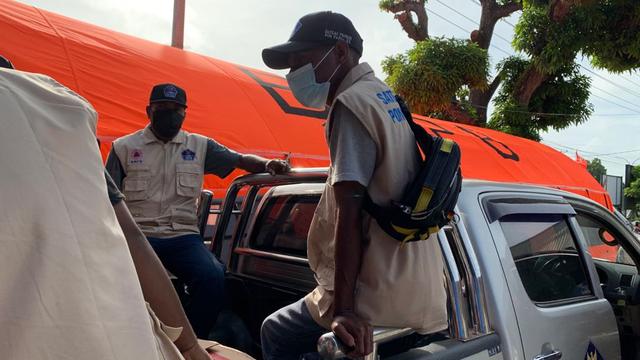 Relawan Prokes Salerus Kamogou di Merauke, Papua.