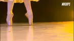 Stephanie Kurlow yang dikenal sebagai balerina berhijab pertama di Australia sempat frustasi terhadap komentar negatif akan penampilannya.