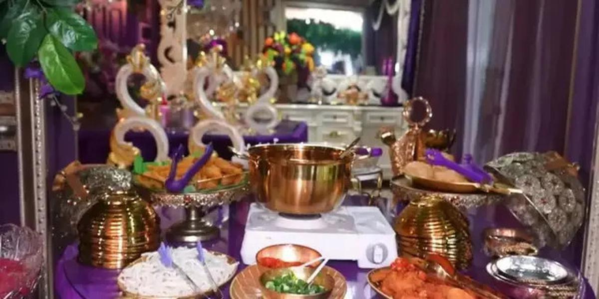 9 Potret Dapur di Rumah Mama Ala ibu Tasya dan Tasyi, Modelnya Nyentrik dan Serba Ungu