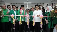 Plt Ketua Umum Partai Persatuan Pembangunan (PPP) Muhamad Mardiono meresmikan kantor Dewan Pimpinan Wilayah (DPW) PPP Sulawesi Selatan (Sulsel), di Jalan Sungai Saddang Lama, Kota Makassar (Istimewa)