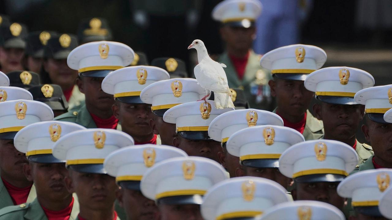 FOTO: Untuk Pertama Kalinya, Presiden Prabowo Pimpin Upacara Detik-Detik Proklamasi di Istana Merdeka