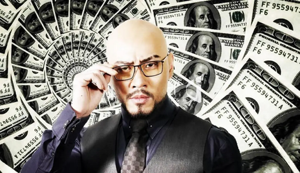 Dalam video berdurasi 15.52 menit itu, mentalis terbaik di dunia pada 2010 itu menceritakan terkait kondisi orang tuanya dari Bayuwangi merantau ke Jakarta. Ia bercerita saat ayahnya pertama kali datang ke Jakarta sebagai sopi angkot dan ibunya penjahit.