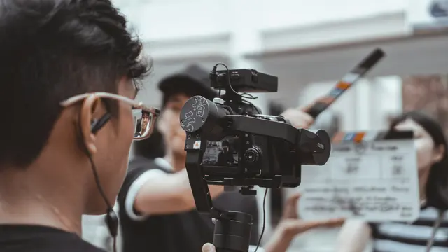 Ilustrasi Shooting Film (Unsplash)