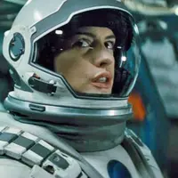Akting Anne Hathaway dalam film Interstellar. Foto: BBC