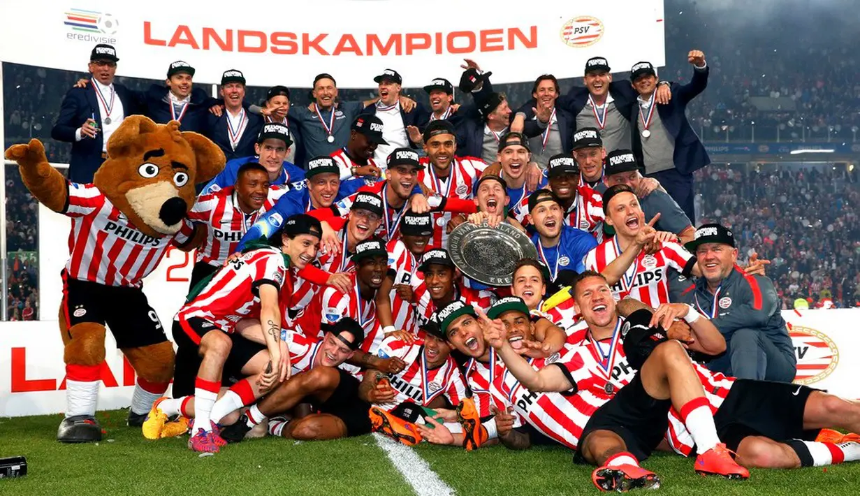 Bagi PSV, ini adalah gelar Liga Belanda ke-22 mereka. Mereka menyudahi penantian selama tujuh tahun setelah terakhir kali menjadi kampiun pada 2007/08. (psv.nl)
