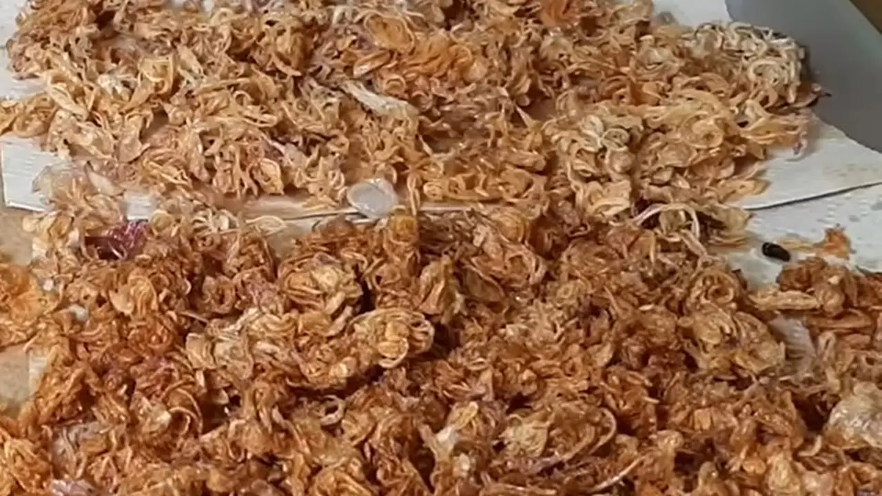 Modal 1 Bahan, Ini Cara Goreng Bawang Merah Agar Harum dan Super Krispi