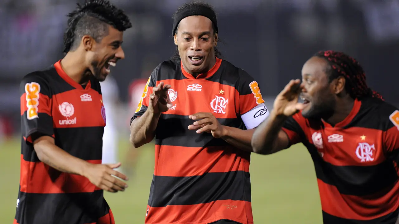 Ronaldinho Pensiun, Klub Ronaldinho