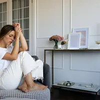 ilustrasi orang yang mengalami stres/copyright freepik.com/freepik