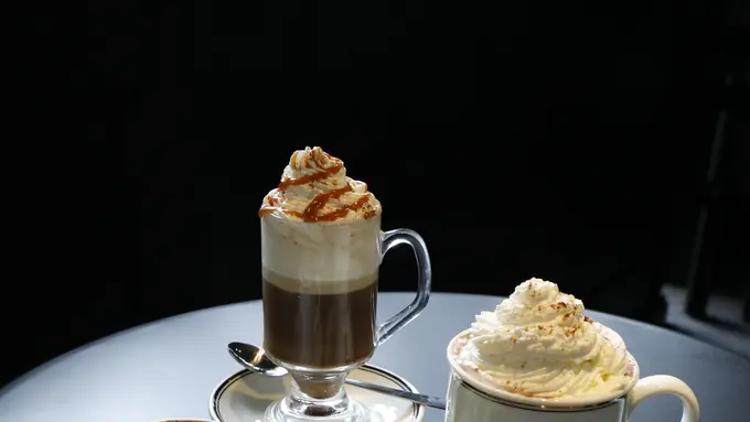 Sarapan Hingga Work From Cafe dengan Menikmati Kopi dan Pastries ala Parisian