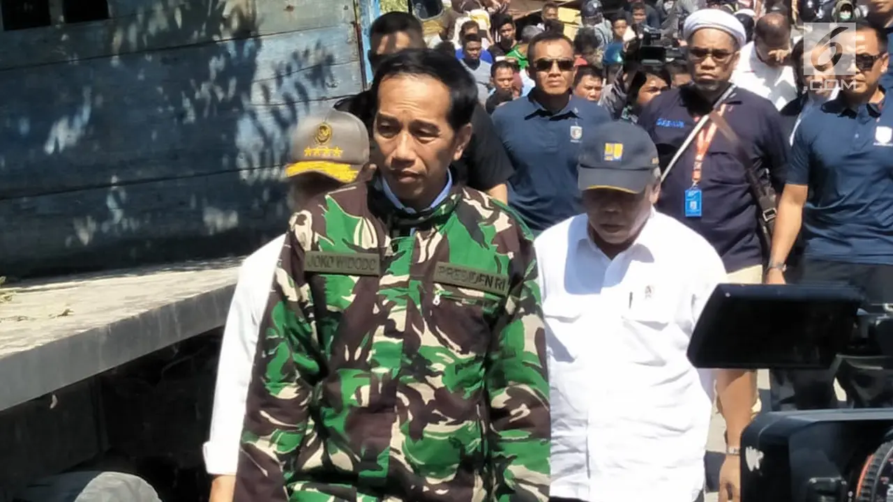 Presiden Jokowi Tinjau Kondisi Palu