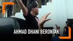 Ahmad Dhani terlibat kericuhan usai jalani sidang di Pengadilan Negeri Surabaya hari Kamis (11/4). Dhani sempat berontak saat akan dimasukan ke mobil tahanan.