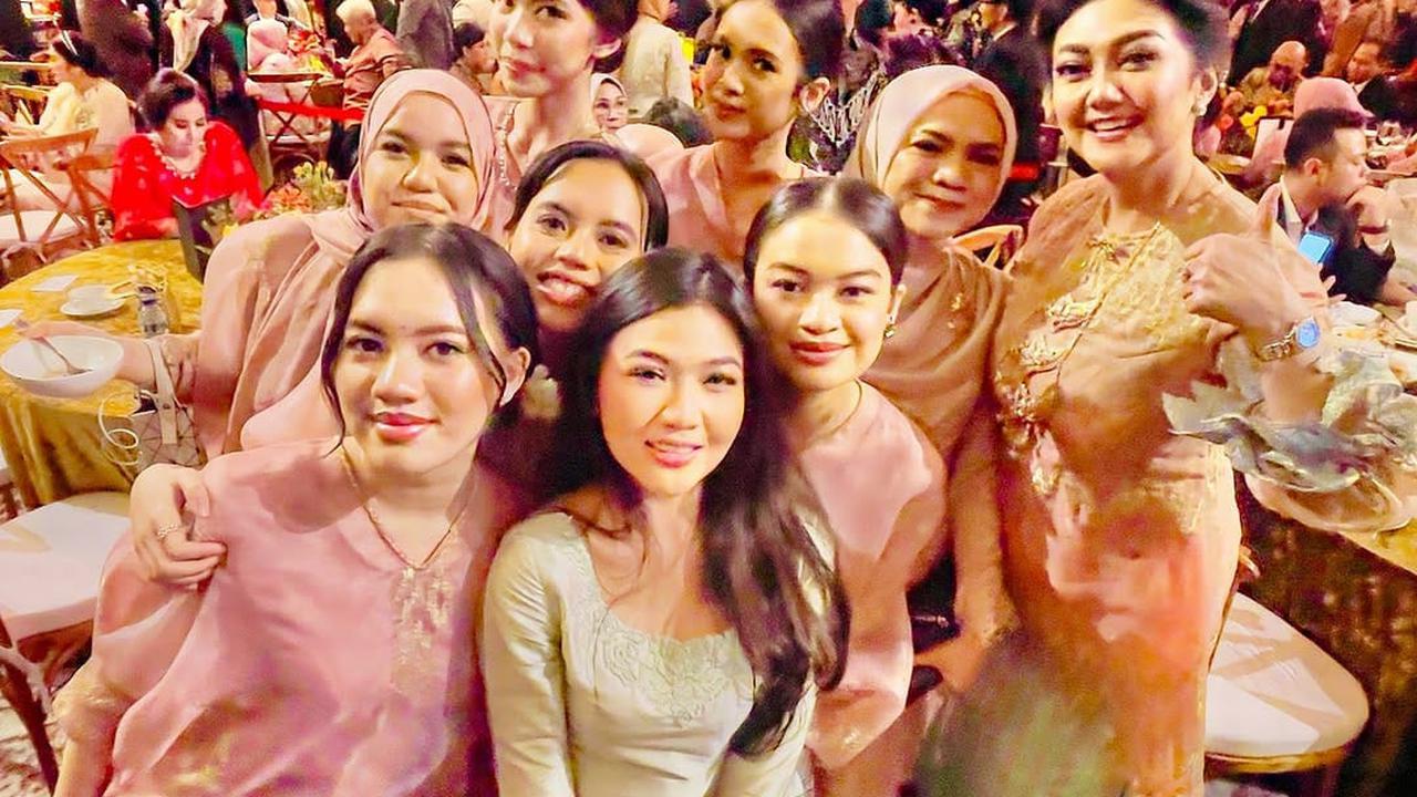 Potret Bella Saphira Hadir di Resepsi Pernikahan Rasyid Rajasa dan Tamara Kalla, Tampak Awet Muda