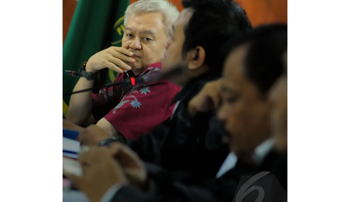 Tito mengatakan, saat pengambilan sampel suara, kliennya hanya diminta membaca 20 kalimat pendek. Tetapi di dalam berkas menjadi 25 kalimat panjang dan berbeda, Pengadilan Tipikor, Rabu (21/05/2014) (Liputan6.com/Faisal R Syam).