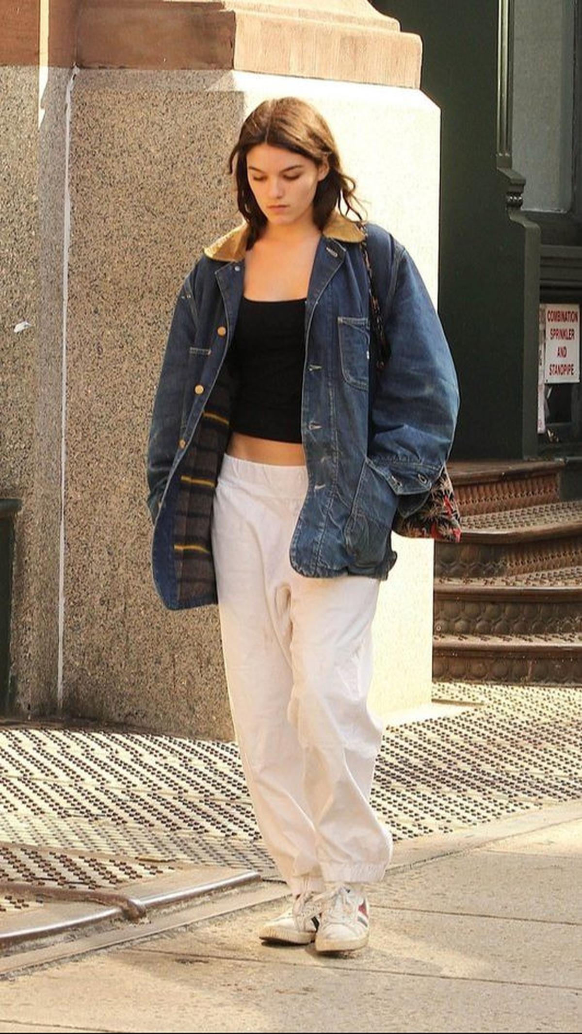 Sering tampil santai dan casual, Suri Cruise lebih suka muncul tanpa makeup.