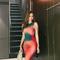 Potret Aura Kasih dengan Bodycon Dress/Instagram/@aurakasih