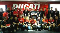 Ducati Indonesia menggelar coaching clinic yang diikuti oleh komunitasnya (naikmotor)
