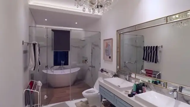 Kamar Arie Untung dan Fenita
