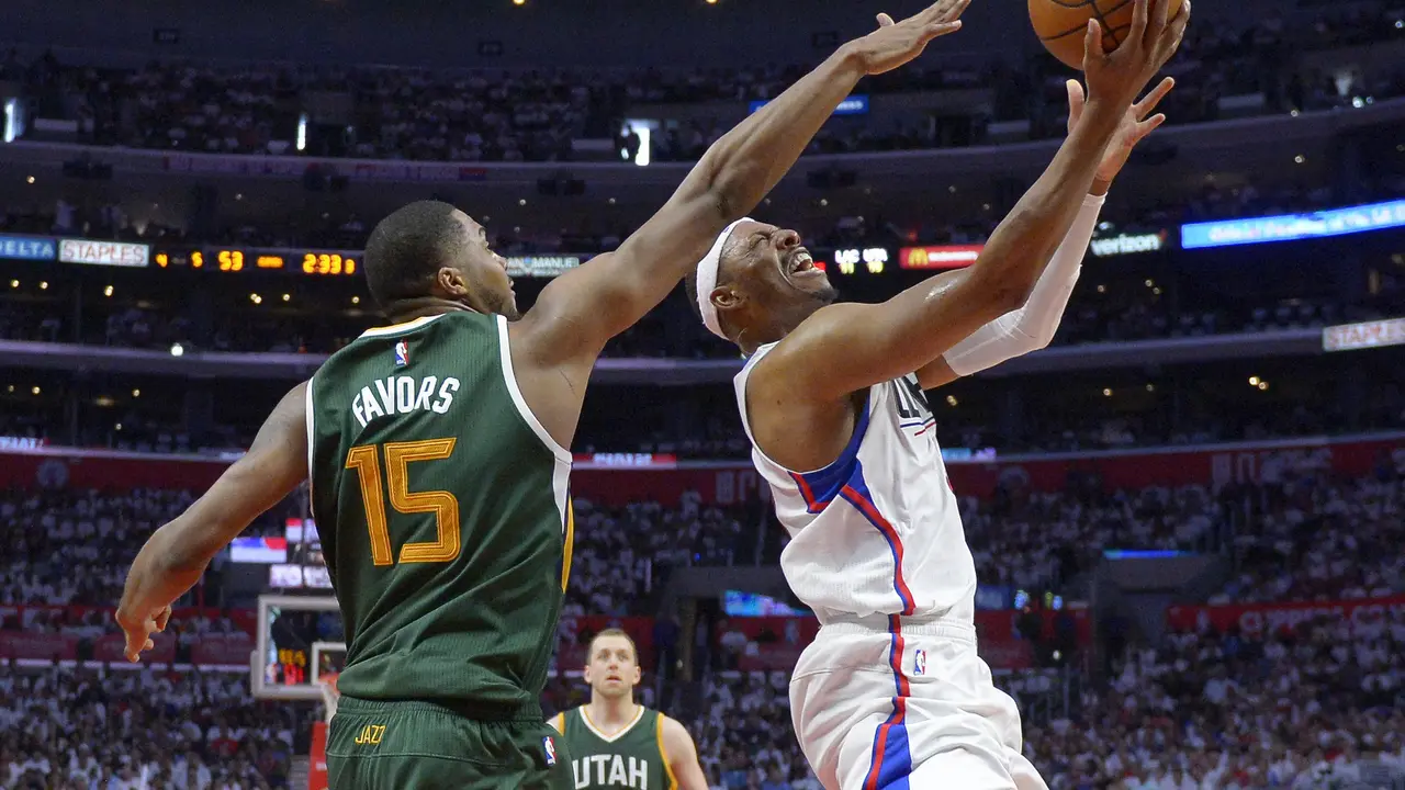 Derrick Favors