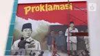 Pekerja tengah membuat mural detik detik proklamasi kemerdekaan Republik Indonesia di Pondok Aren, Tangerang Selatan, Rabu (22/7/2020). Pembuatan mural tersebut untuk menyambut HUT Kemerdekaan RI ke-75 pada bulan Agustus mendatang. (Liputan6.com/Angga Yuniar)