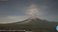 Semeru Erupsi Lima Kali, Zona Bahaya hingga 13 Kilometer