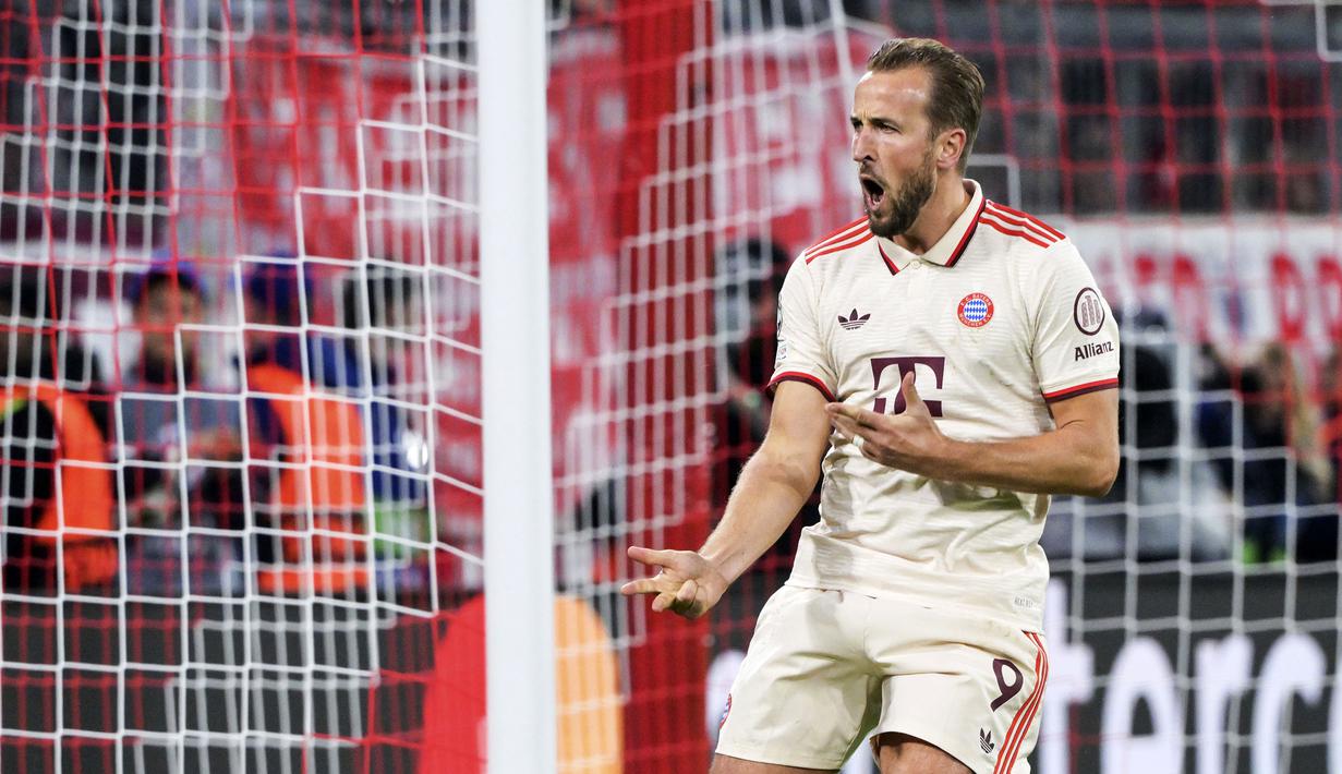 Pemain Bayern Munchen, Harry Kane melakukan selebrasi setelah mencetak gol ke gawang Dinamo Zagreb pada laga Liga Champions 2024/2025 di Allianz Arena, Munchen, Jerman, Rabu (18/09/2024). (AP Photo/dpa/Peter Kneffel)