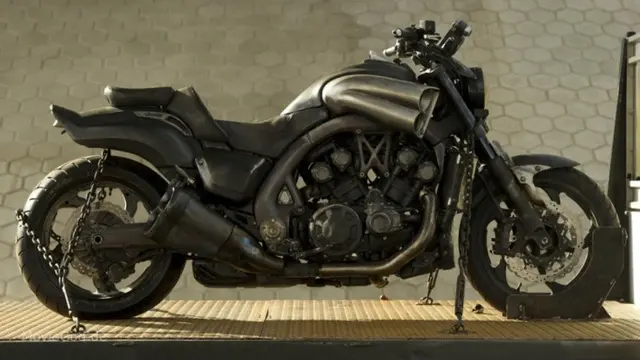 Yamaha V Max