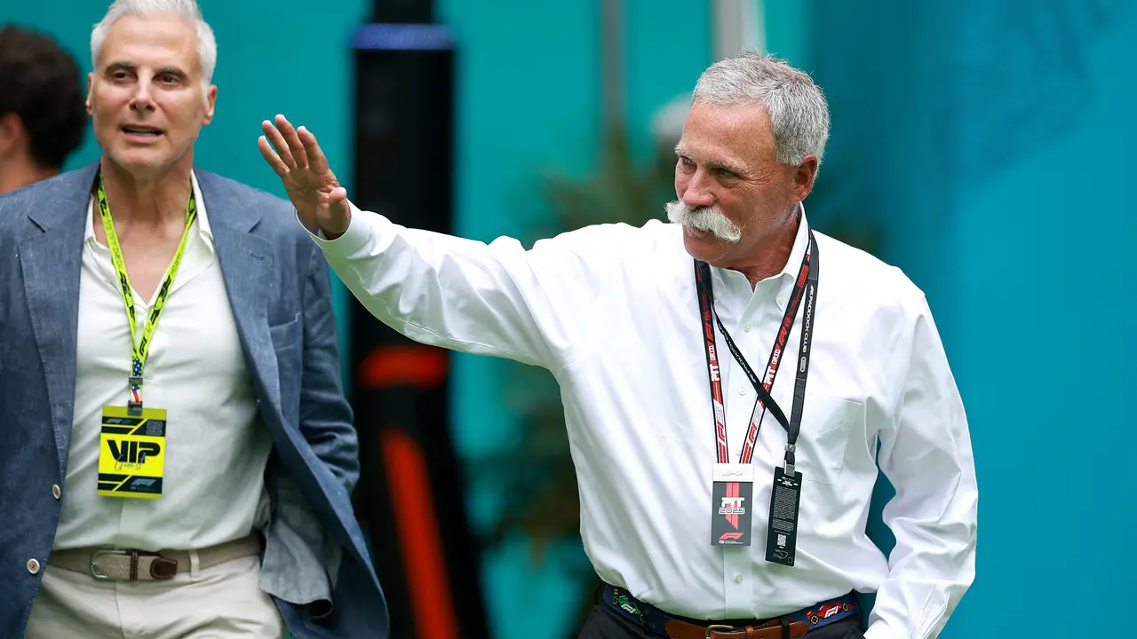 Chase Carey (Kanan)