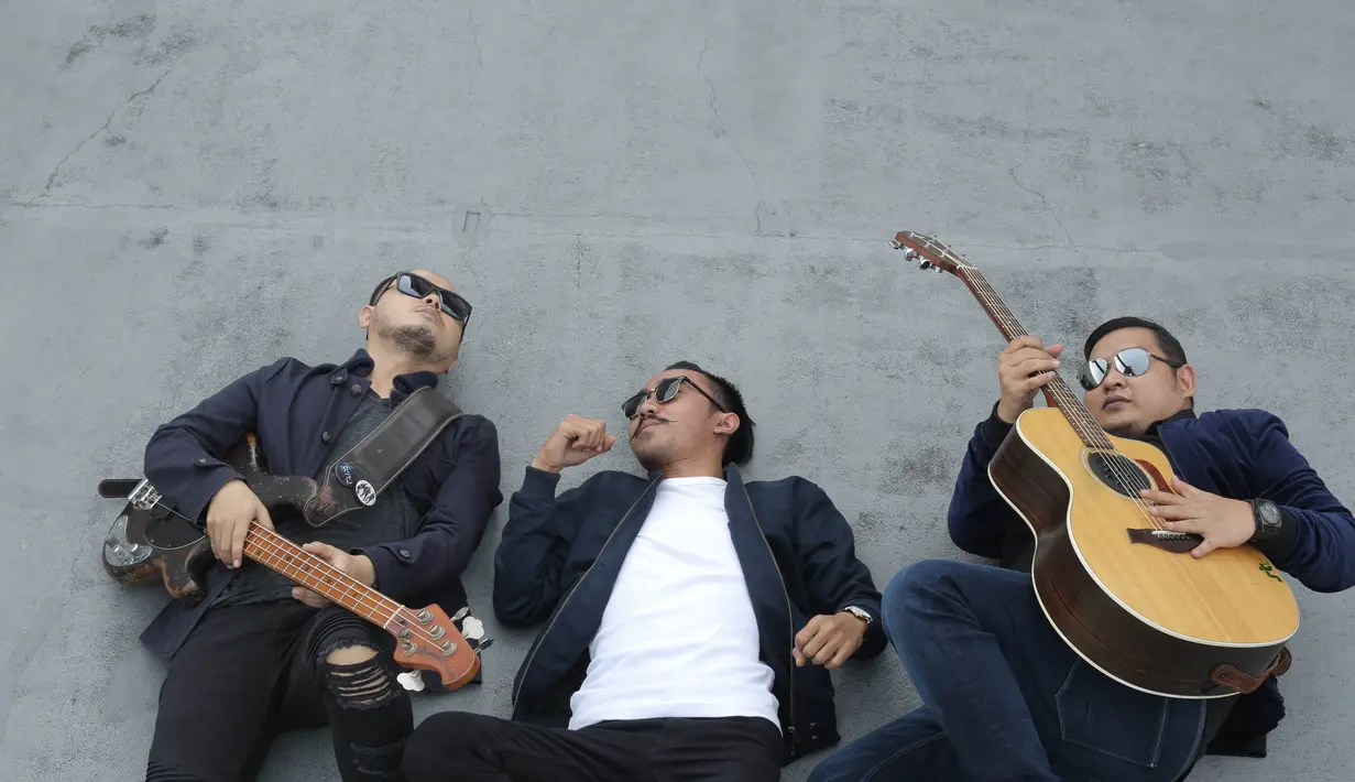 Sejak ditinggal Charly Van Houtten, vokalis band ST12 yang pertama, grup ini sempat diragukan bisa bertahan di industri musik Tanah Air. Namun keraguan itu hilang dengan sendirinya dengan prestasi yang didapat. (Galih W. Satria/Bintang.com)