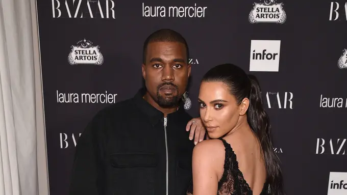[Bintang] Kim Kardashian dan Kanye West