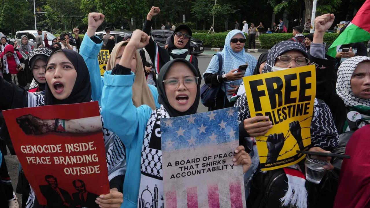 FOTO: Ratusan Massa Gelar Aksi Solidaritas Palestina Sambut Ramadhan 1447 H