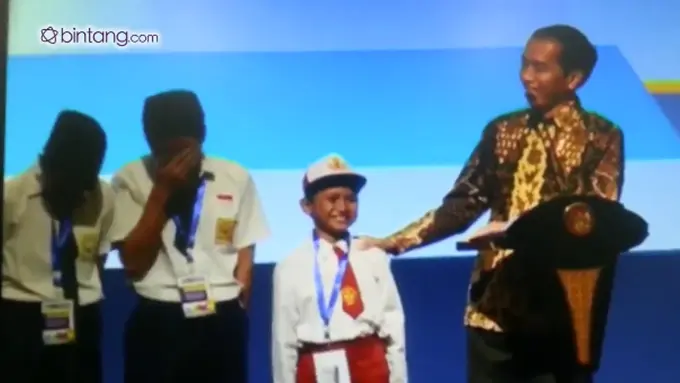 Anak Ini Salah Sebut Ikan Tongkol di Depan Presiden Jokowi