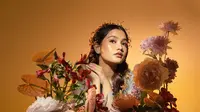 Aruma Hadir Melalui Album Perdana Bertajuk Berbunga, Rangkum 10 Lagu Perjalanan Jatuh Bangun di Industri Musik