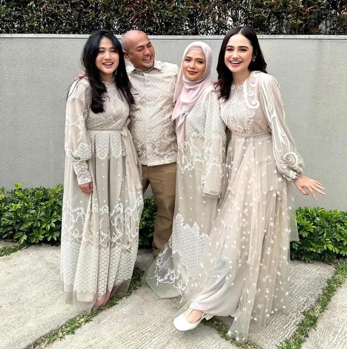 7 Foto Kedekatan Syifa Hadju dan Ibunda, Mimpi Setiap Anak Perempuan